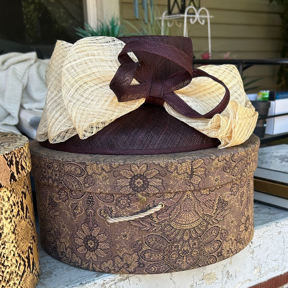 Vintage-Inspired Brown and Cream Decorative Box
